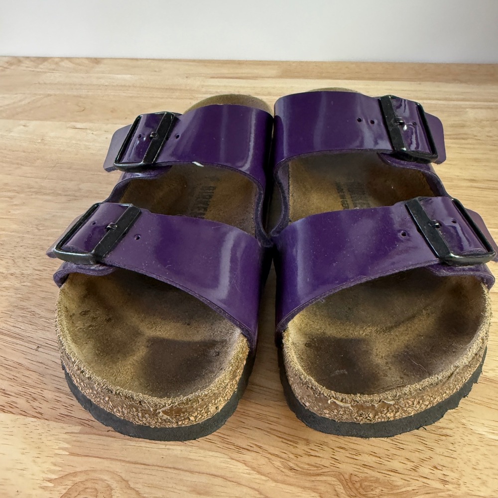 Birkenstock Arizona Patent Slide Sandals in Purple - Picture 3 of 10